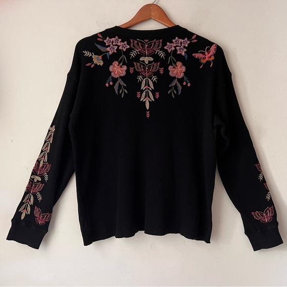 Johnny Was Taline M Floral Heavily Embroidered Thermal Black Cotton Henley Top - Picture 2 of 16